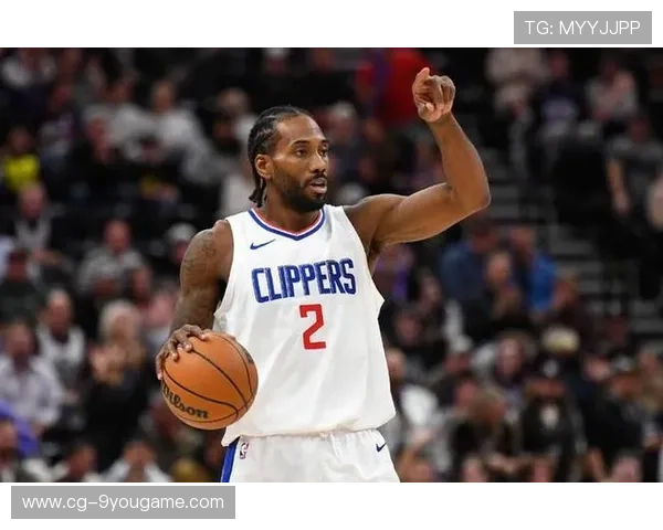 伦纳德站在中距离,洛杉矶快船最信任这一点