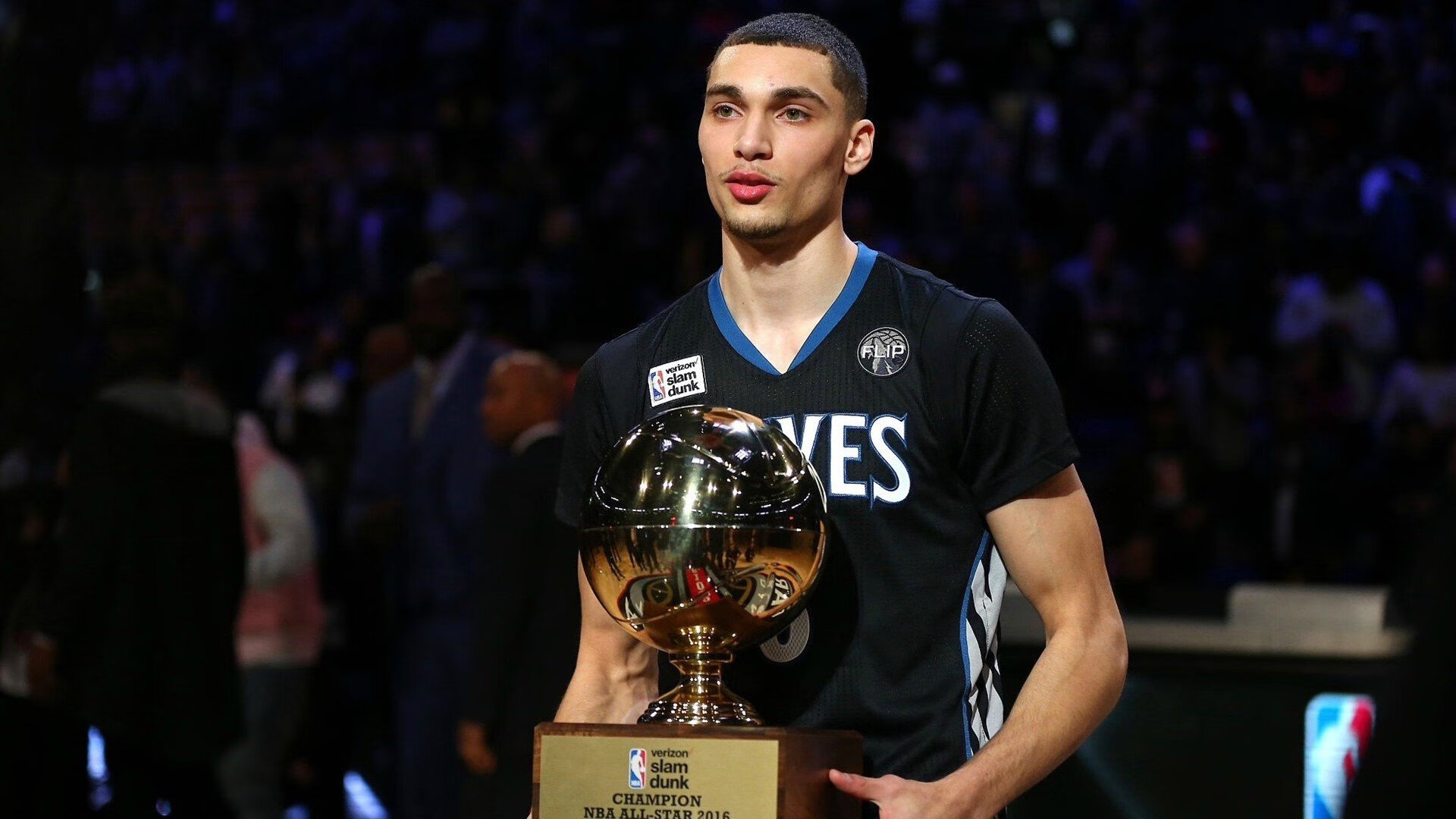 黄蜂前锋连续四天保持高投篮命中率状态神勇,黄蜂前身是什么球队